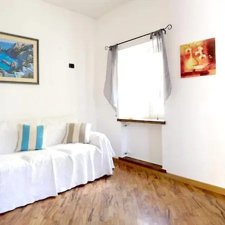Appartamento With One Bedroom In Riva Faraldi With Terrace And Wifi